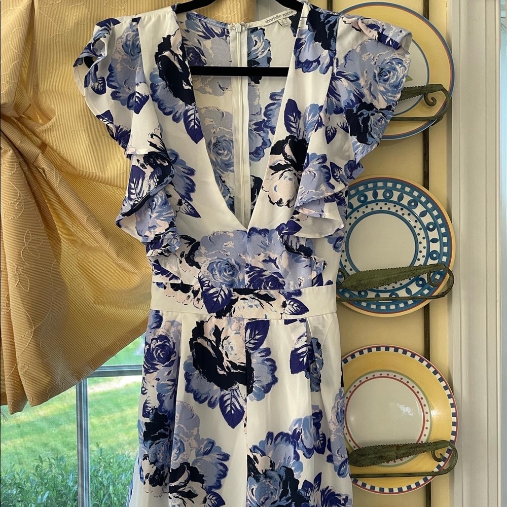 Floral v-neck romper
